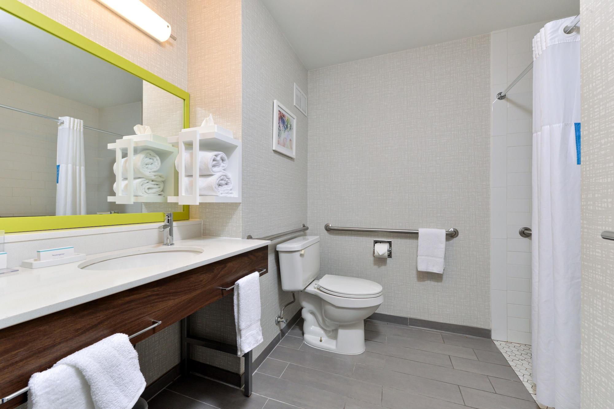 Hampton Inn By Hilton Panama City Beach Upper Grand Lagoon Esterno foto