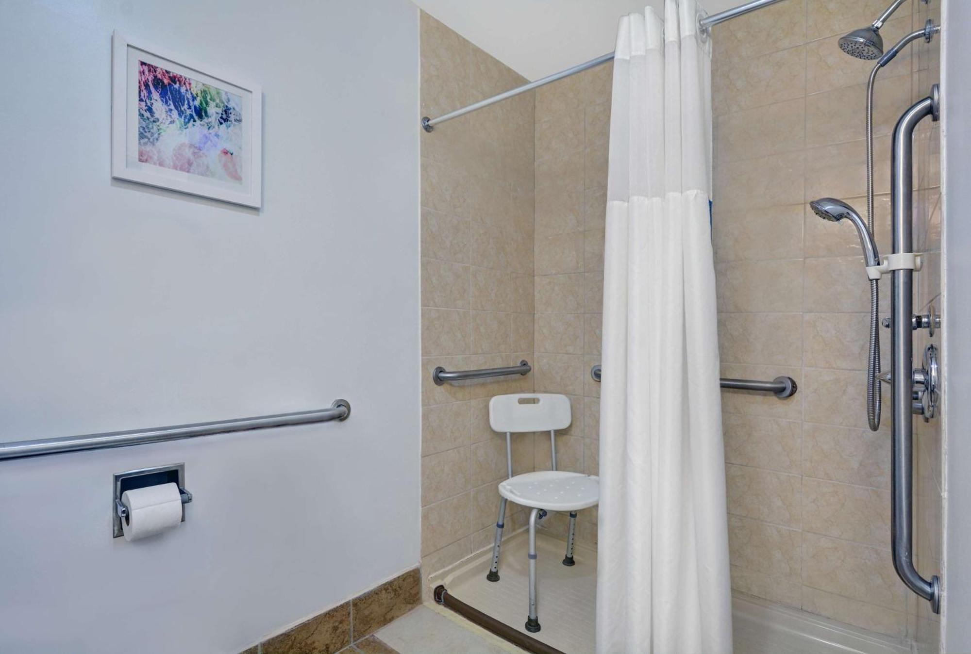 Hampton Inn By Hilton Panama City Beach Upper Grand Lagoon Esterno foto