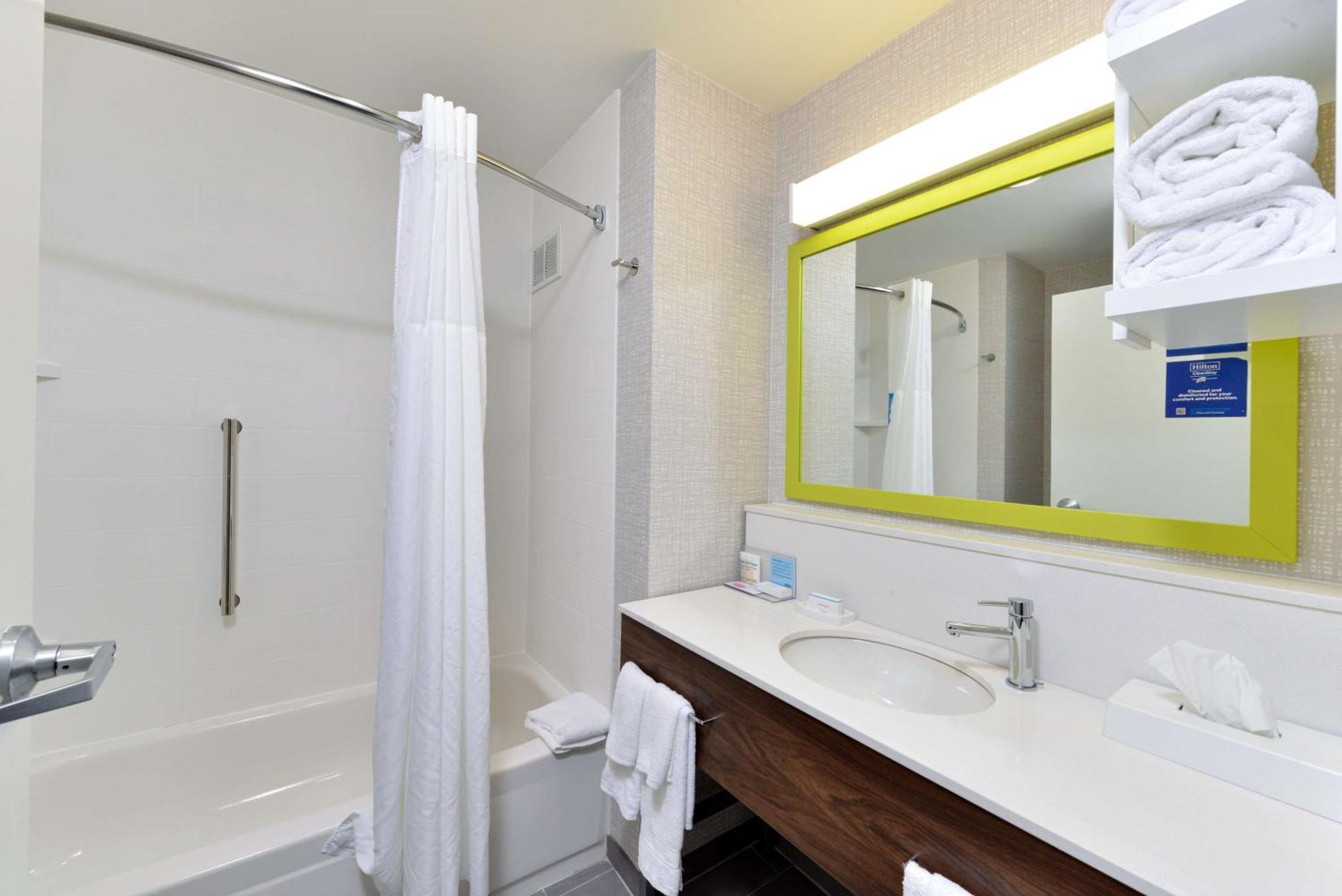 Hampton Inn By Hilton Panama City Beach Upper Grand Lagoon Esterno foto